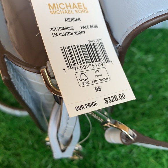 MICHAEL KORS MERCER SM CLUTCH XBODY PALE BLUE - Picture 15 of 15